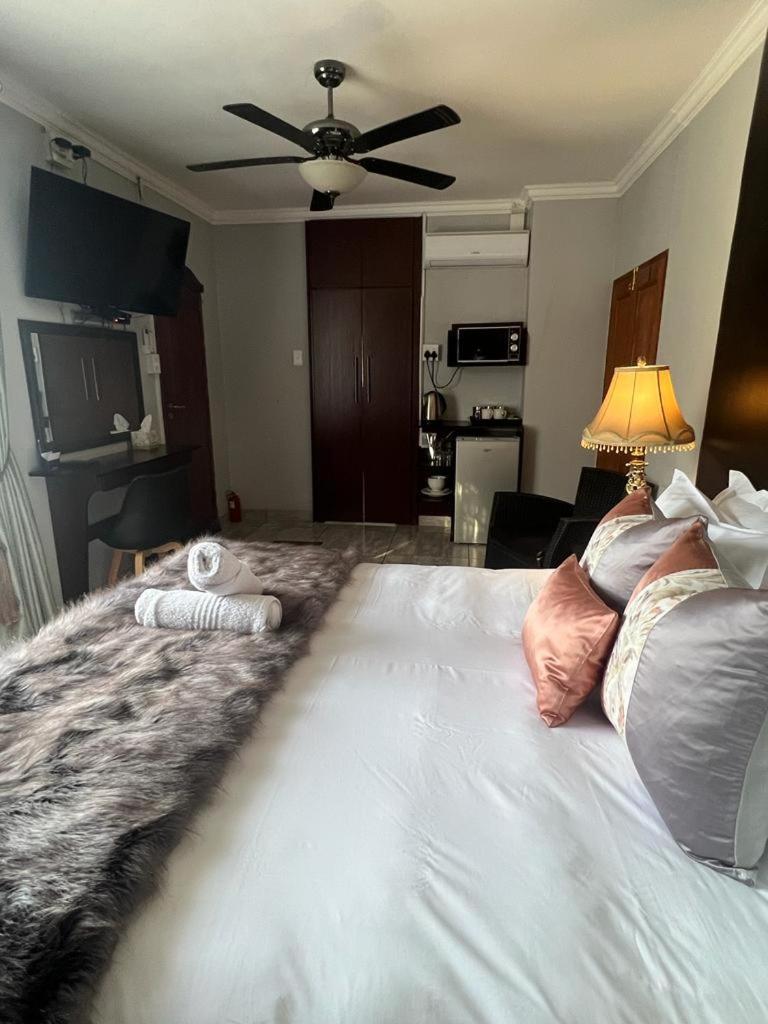 Silken Trap Accommodation No Loadshedding Γιοχάνεσμπουργκ Εξωτερικό φωτογραφία